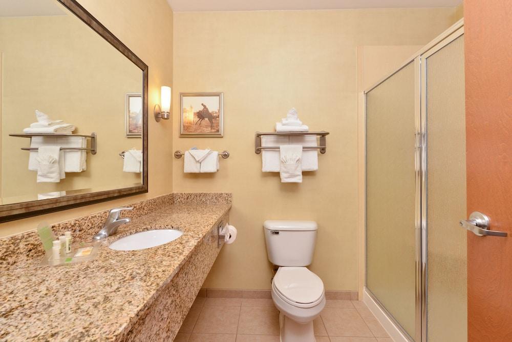 Holiday Inn Laramie By Ihg Exterior photo