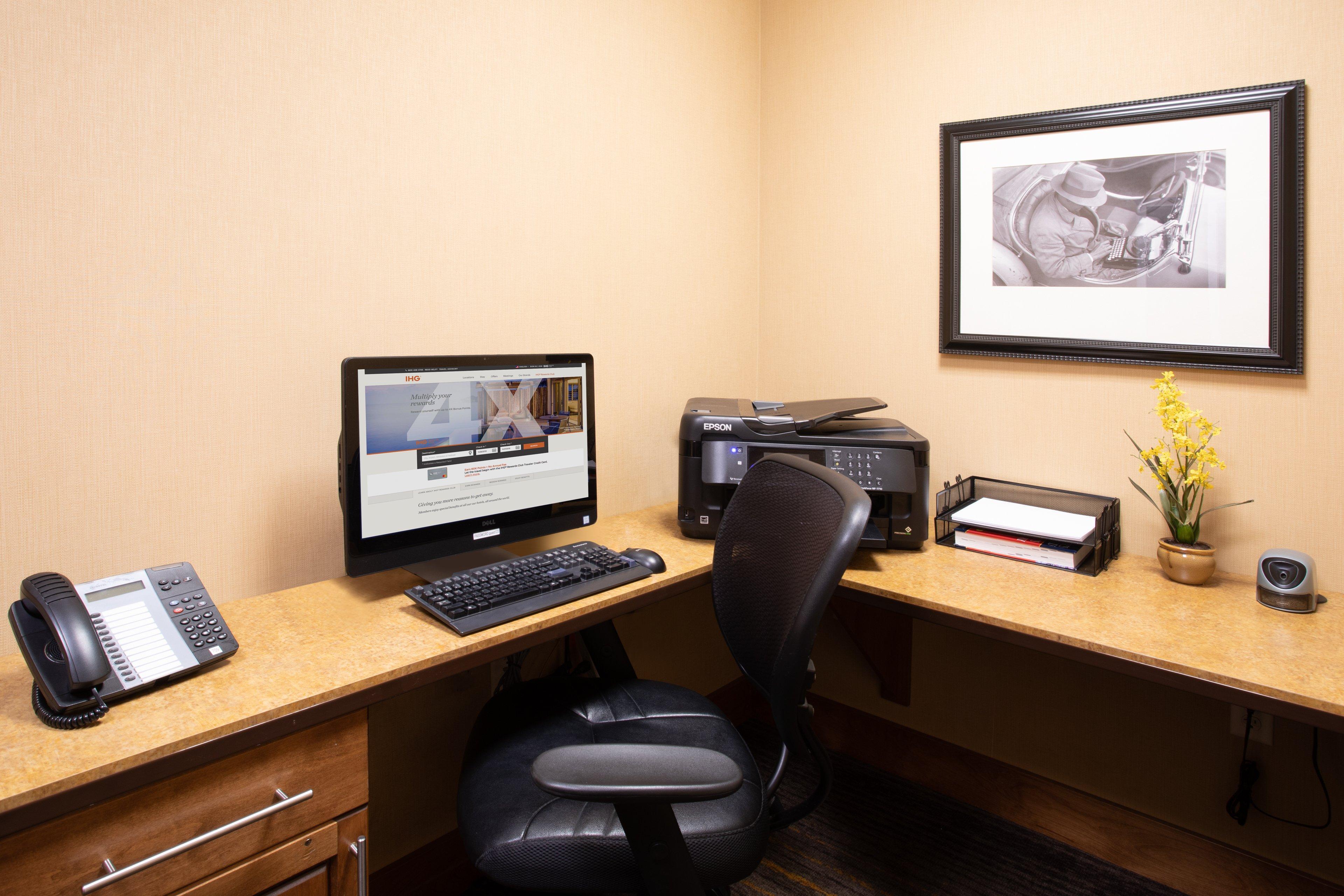 Holiday Inn Laramie By Ihg Exterior photo